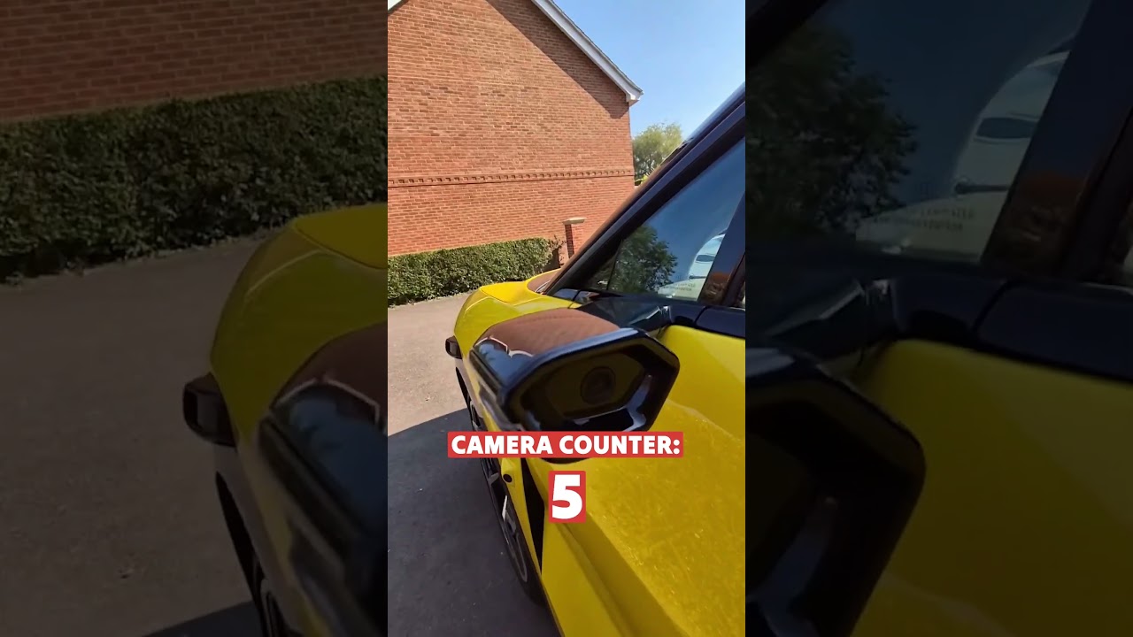 This car has SO many cameras! 📸📸📸