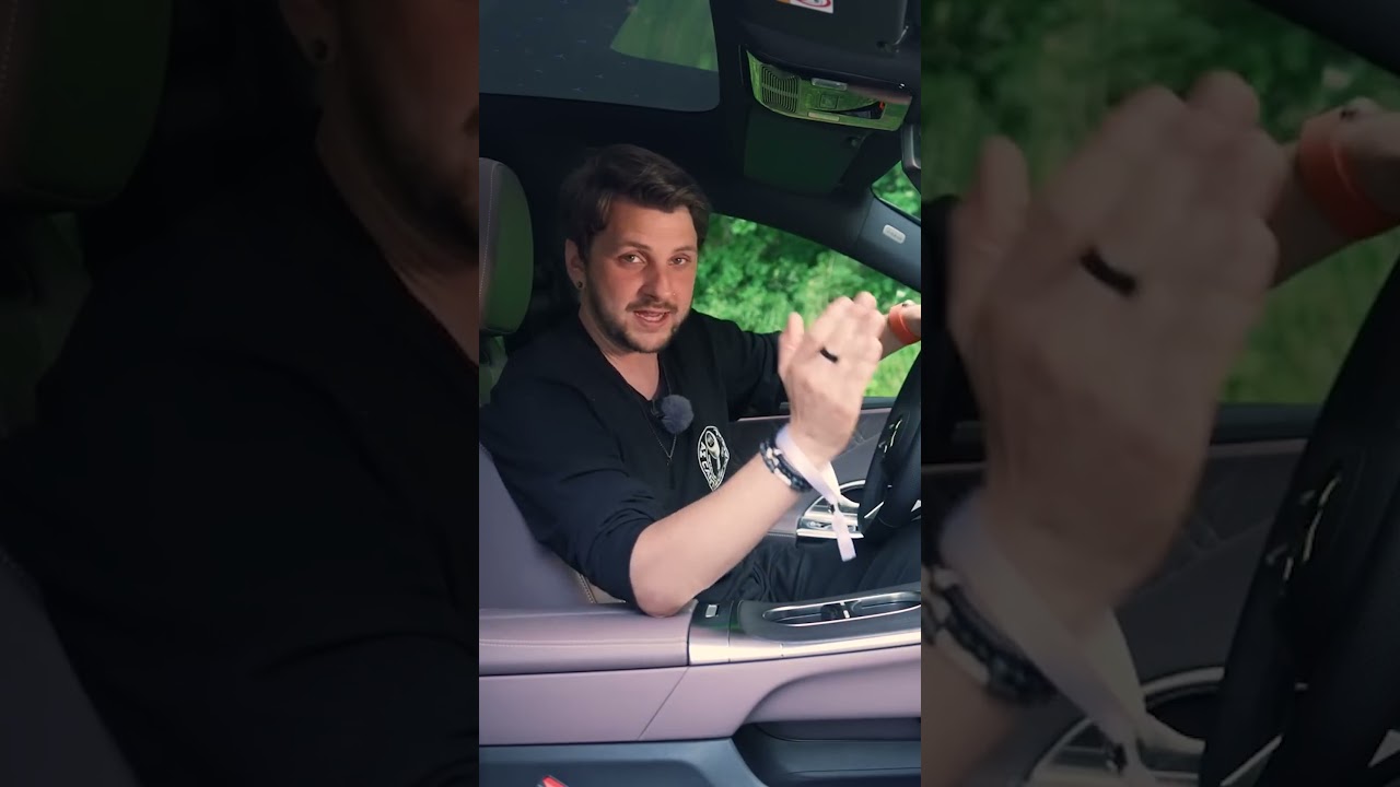 Would you rather lots of screens or one HYPER screen? | What Car?